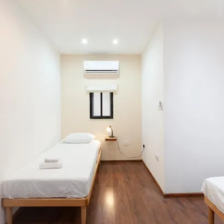 Spacious Apt With Table Soccer Just Off Promenade By 360 Estates