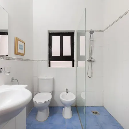 Spacious Apt With Table Soccer Just Off Promenade By 360 Estates דירה סליאמה