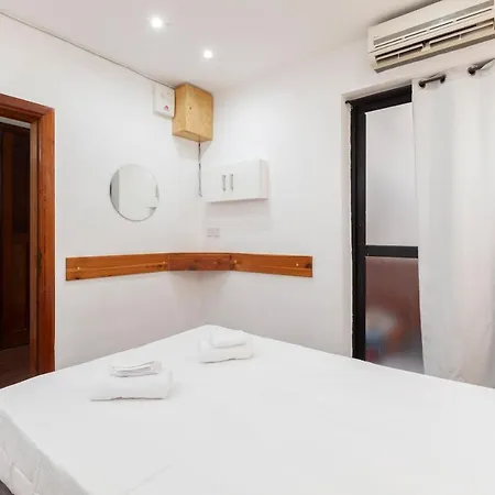 Spacious Apt With Table Soccer Just Off Promenade By 360 Estates דירה סליאמה